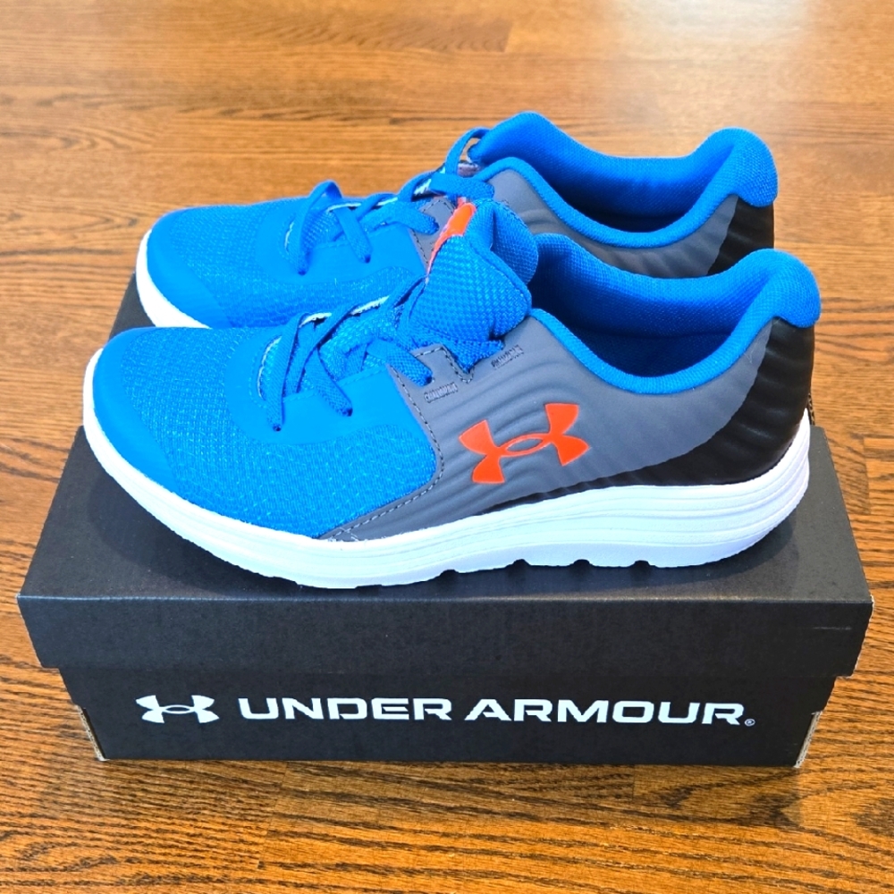 Undet Armour Sneakers
